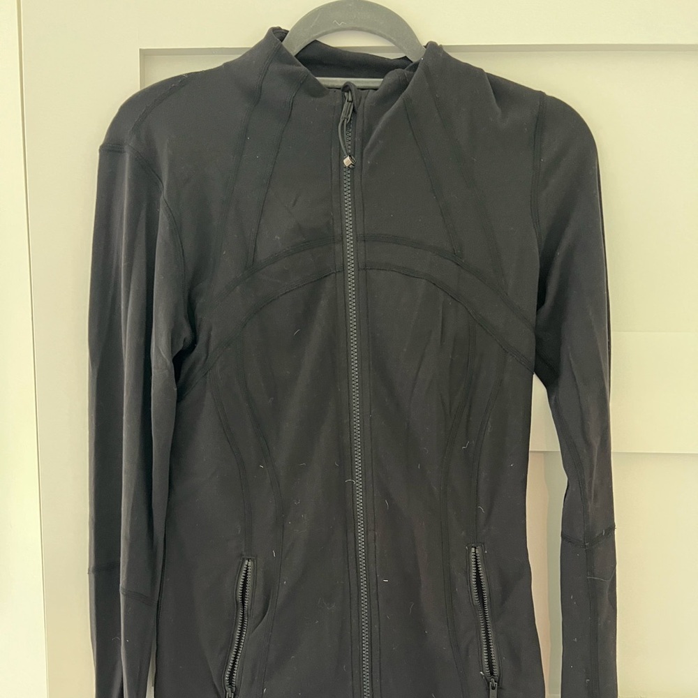 Black lululemon zip up size 8.